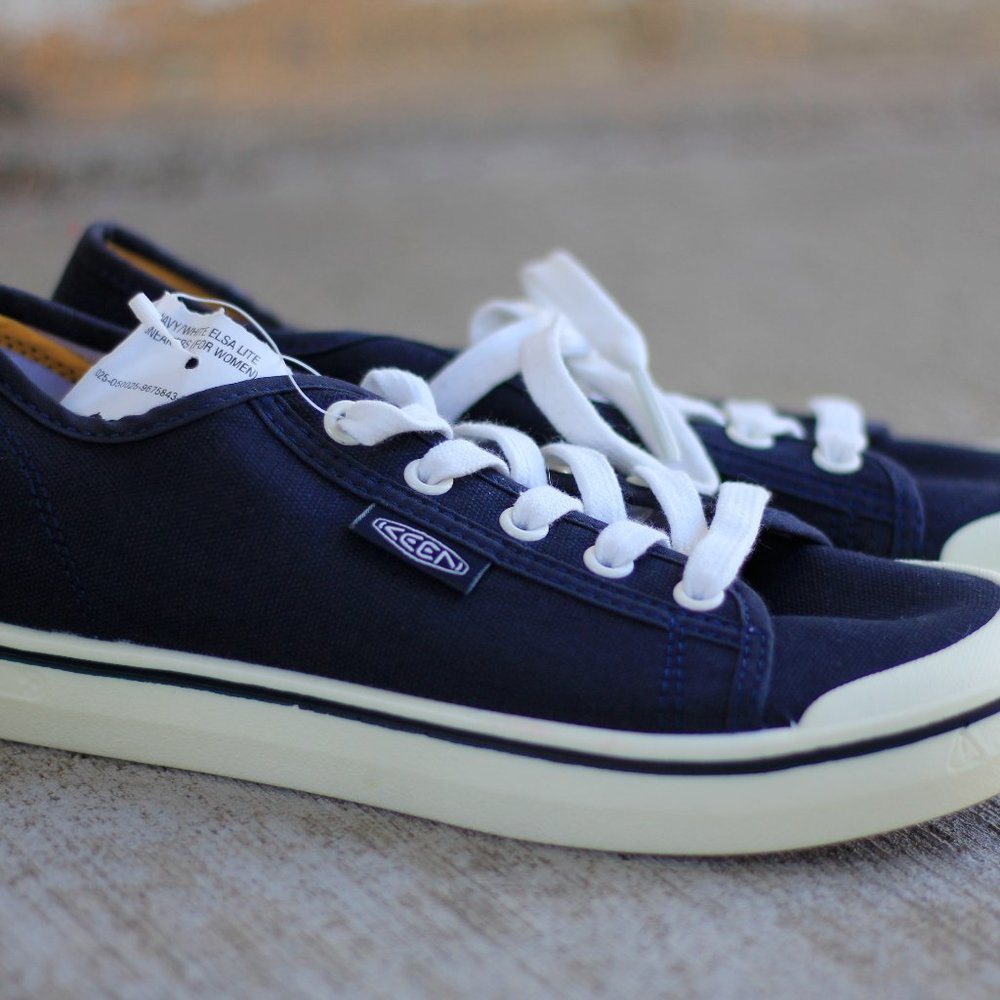 Brand New - KEEN Sneakers 6.5 (39.5)